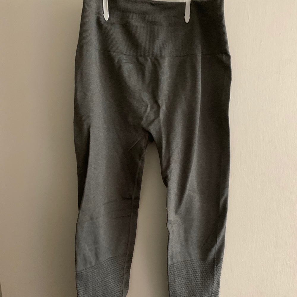 Fabletics 7/8 Leggings